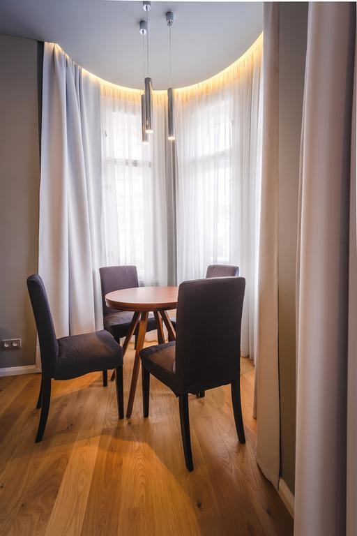 Apartments Bohemia Rhapsody Karlovy Vary Bagian luar foto
